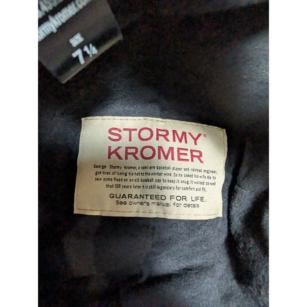 Stormy Kromer Womens The Button Up Size 7 1/4 Aurora Green Purple Plaid Hat